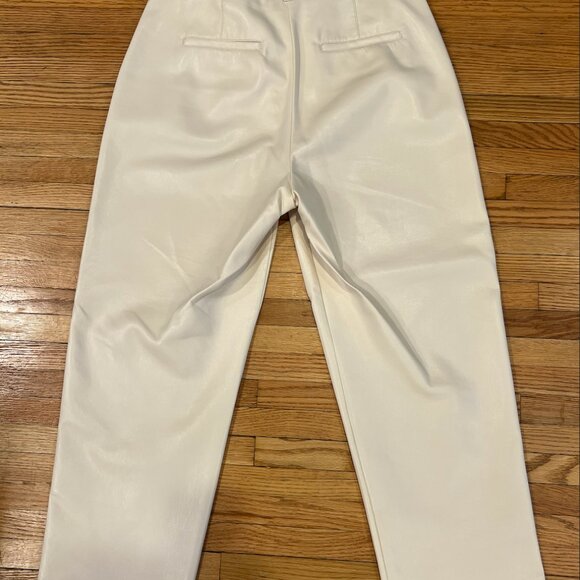 Aritzia Babaton Command Cropped Pant (Size 10, Birch, Vegan Leather) - Picture 6 of 7